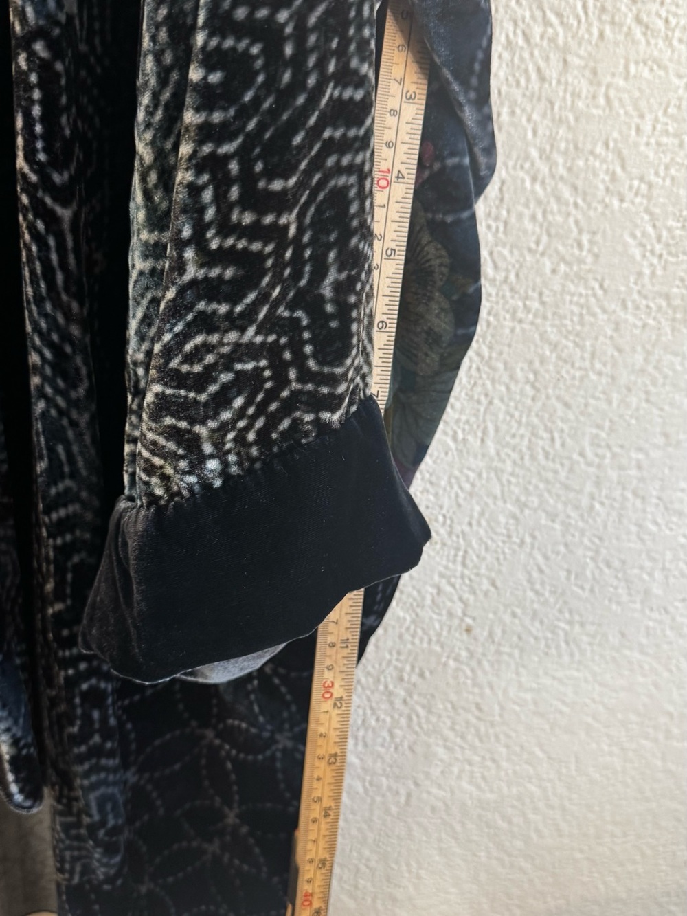 Johnny Was BOHO-LUXE Kimono XL and Silver Velvet Open Front Draped Cardigan - Picture 8 of 10